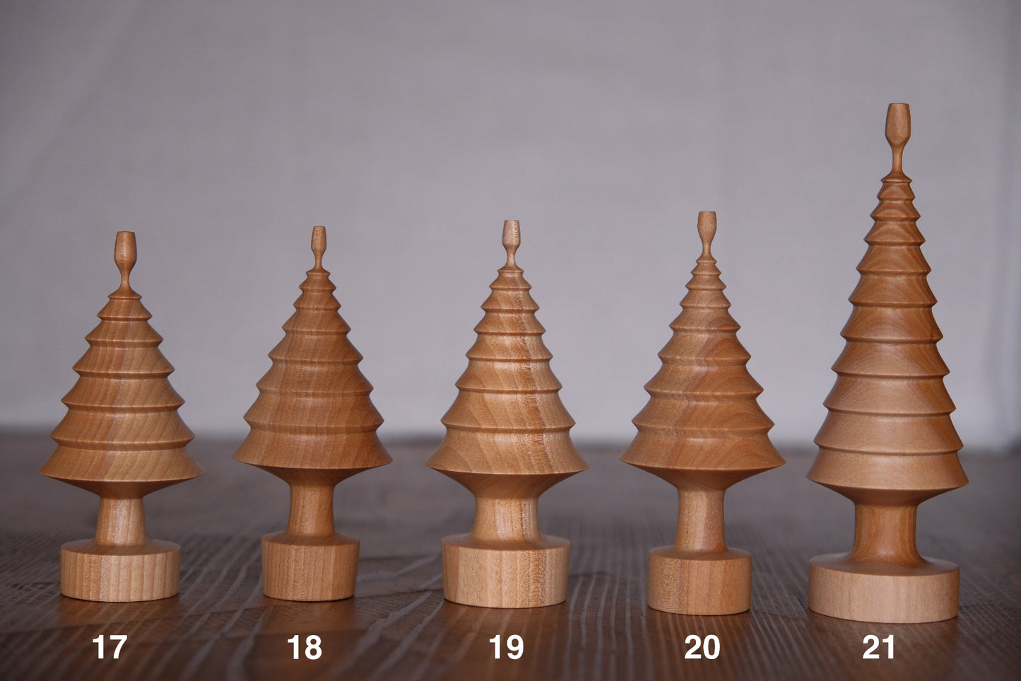 ワインを飲む木・飲まない木（クリスマスツリー）