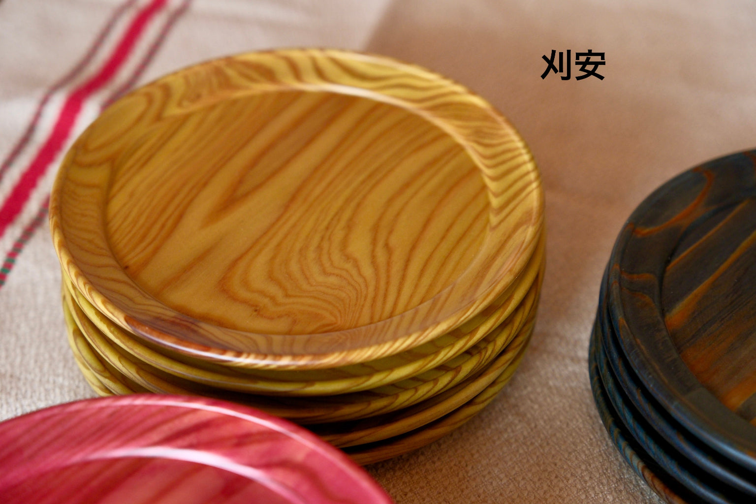 ケーキ皿 [木製・杉・草木染め・ヤポニカ] – River and Forest